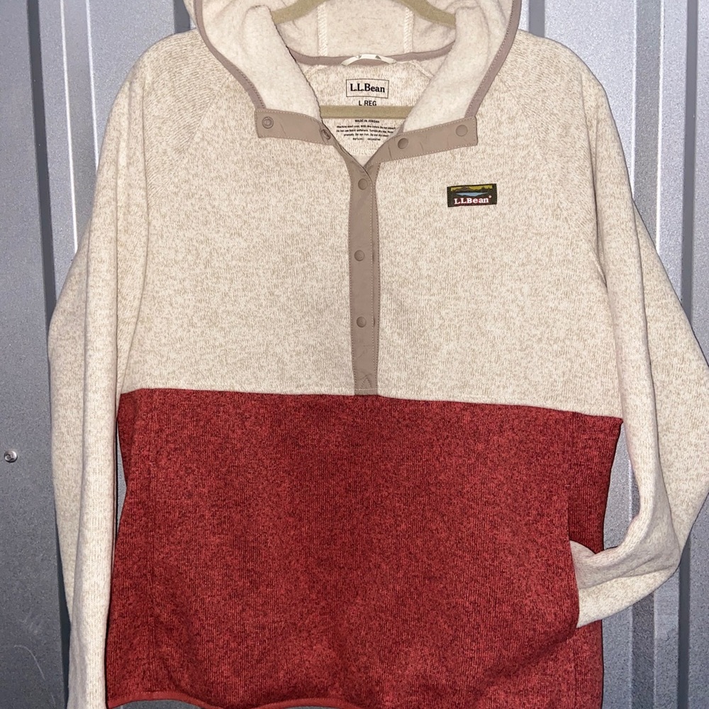 L. L. Bean cream/ fleece hooded sweater